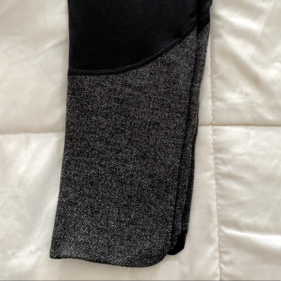 Lucy black leggings with grey chevron pattern - Picture 7 of 10